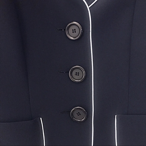 NWT Tahari Navy Blue Blazer Petite Size 6 - Picture 4 of 8